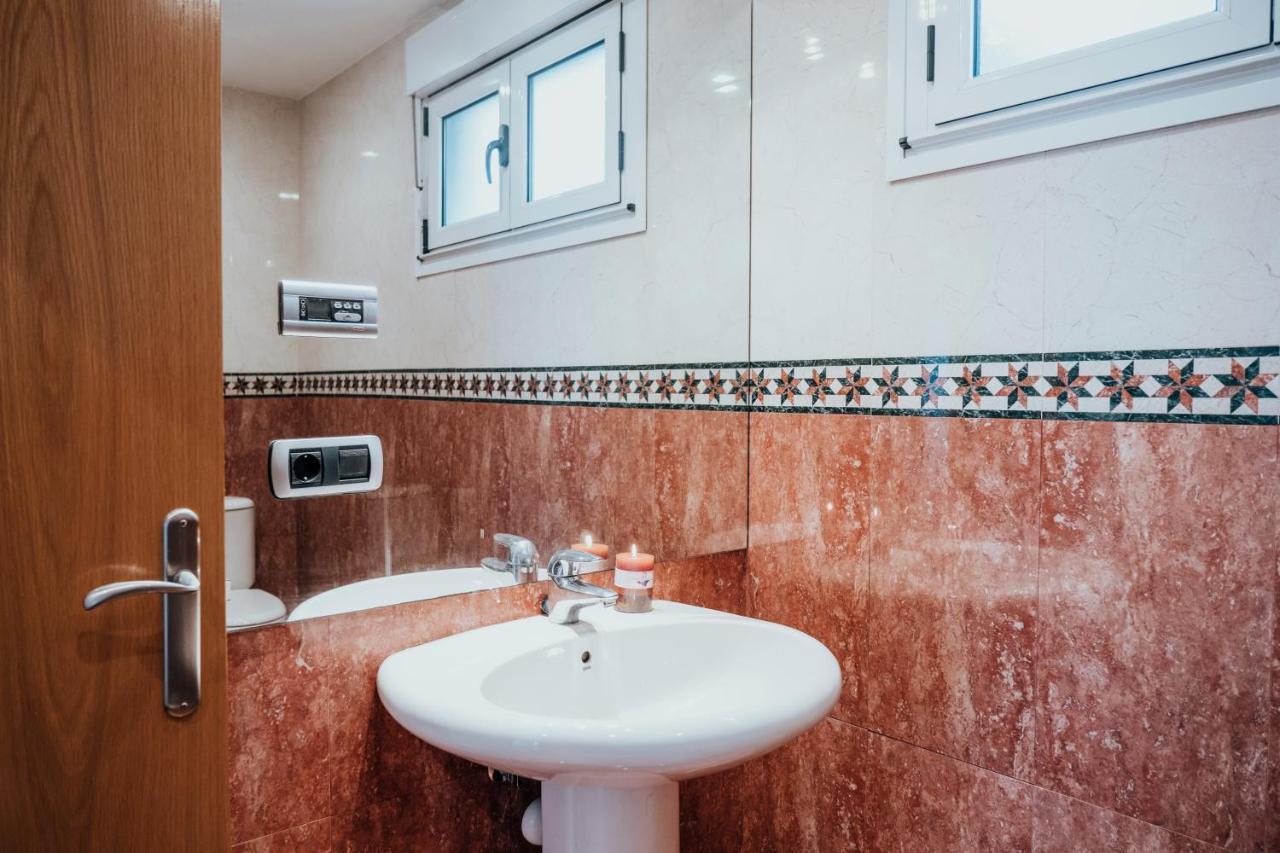 El Sexto De La Playa + Parking Gratis Apartment Хихон Екстериор снимка